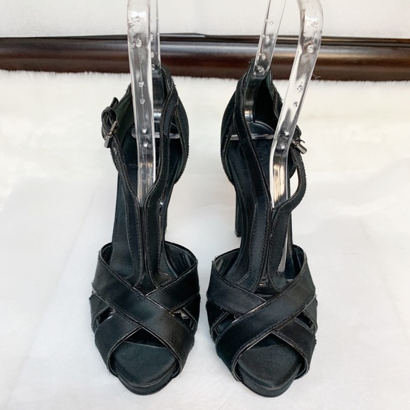 Tory Burch Strap Block Heels Size: 9 - Picture 5 of 11